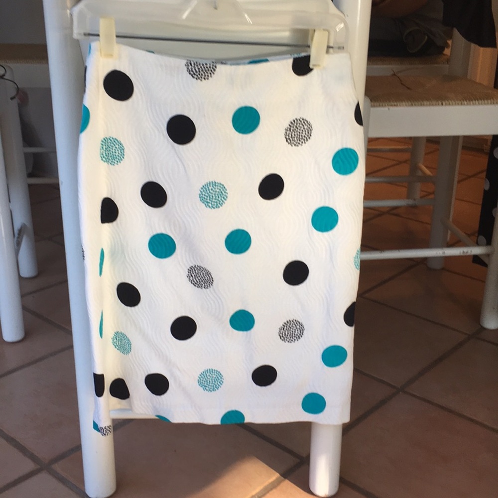 Talbots size 4 polka dotted pencil skirt
